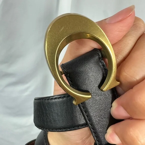 Vintage Coach Black Belt 3905 with Brass Buckle Vintage Coach Black Leather Belt: Solid Brass Buckle, Made  main image 4